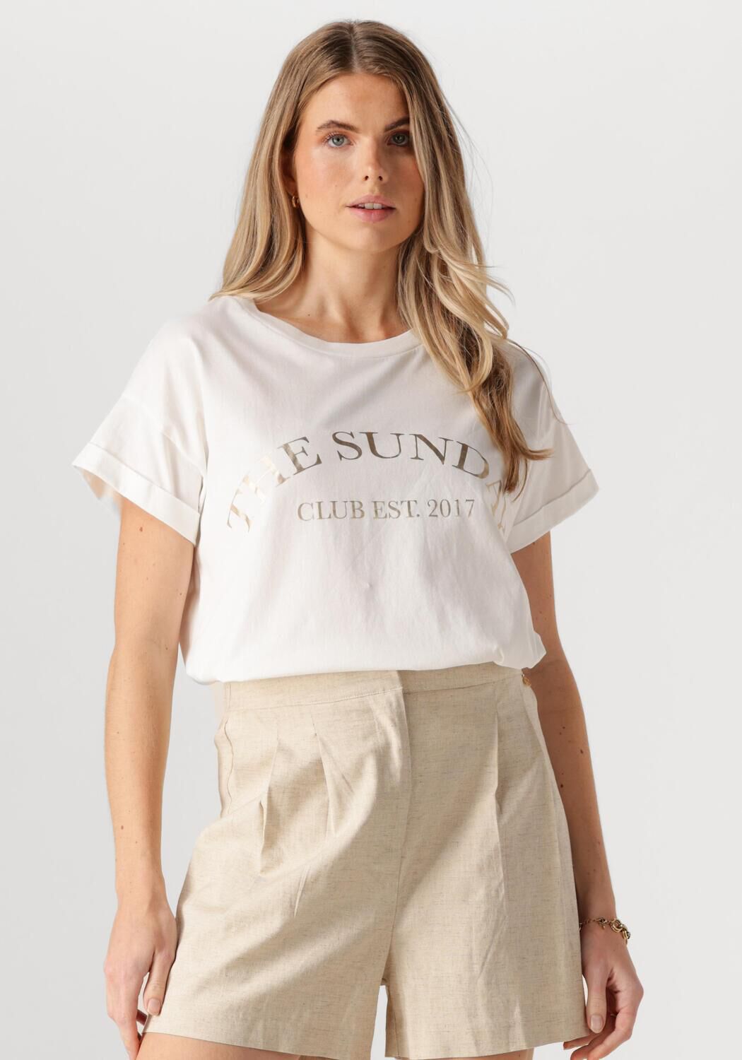 NUKUS Dames Tops & T-shirts Meike Shirt The Sunday Wit