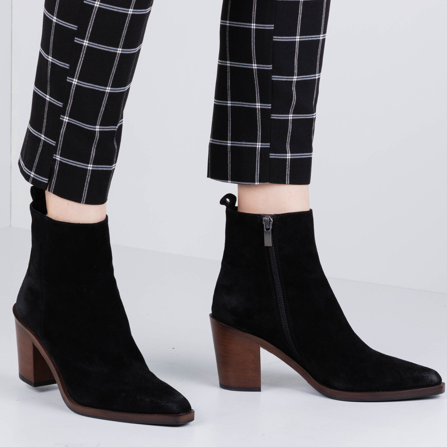 Zwarte NOTRE-V Enkellaarsjes BY6605X - large