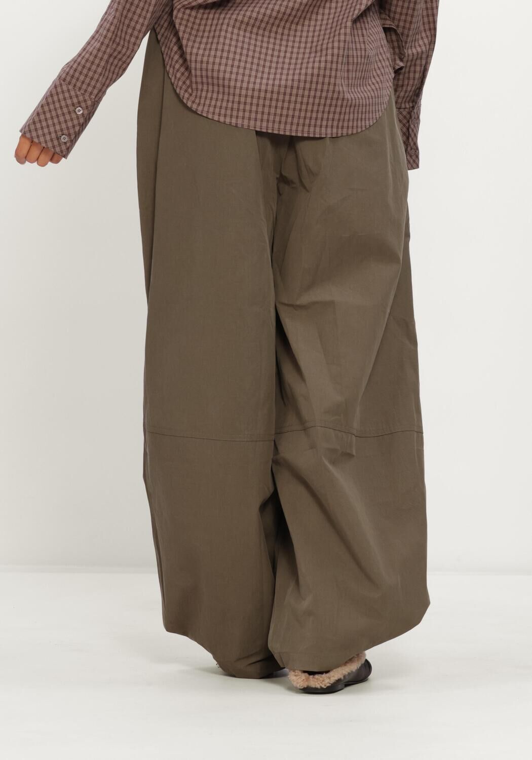 Olijf NOTRE-V Wijde broek NV-ISOTTE - large