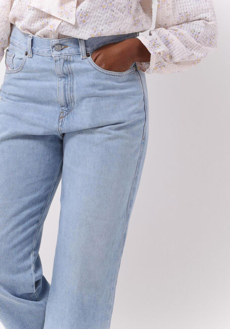 Lichtblauwe DIESEL Mom jeans 2016 D-AIR - large
