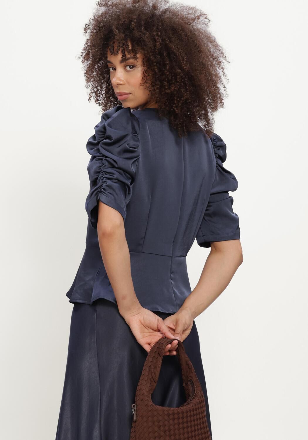 Donkerblauwe NEO NOIR Blouses BENUA HEAVY SATEEN BLOUSE - large