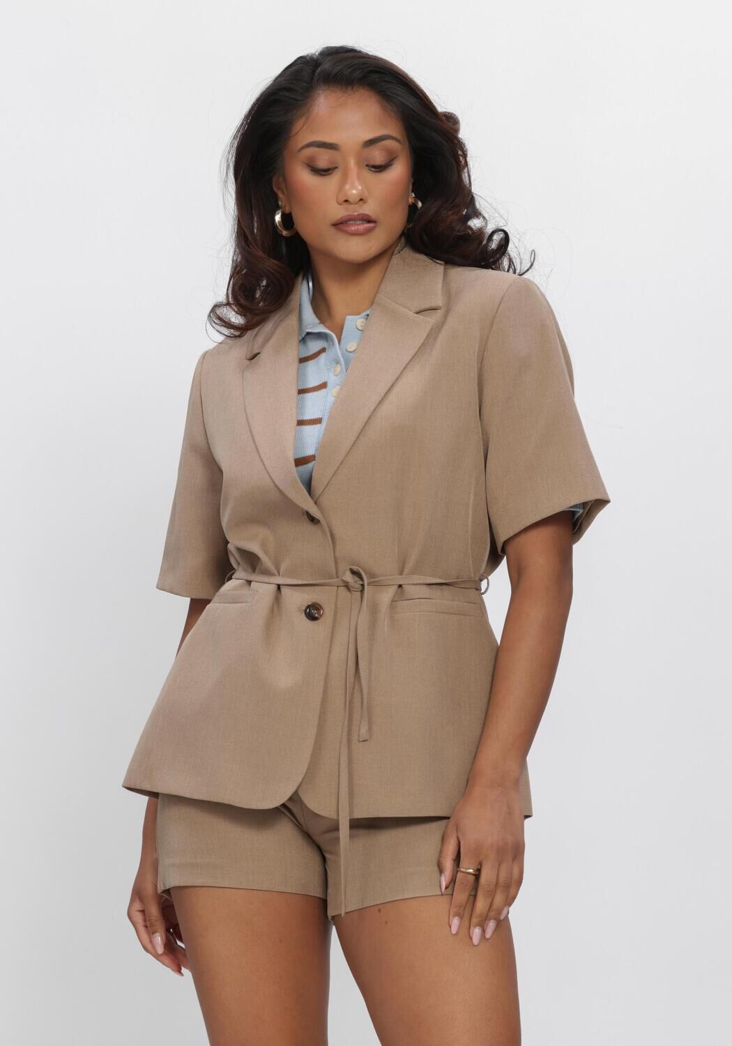 Bruine MODSTR&Ouml;M Blazers ALAYAMD SS BLAZER - large