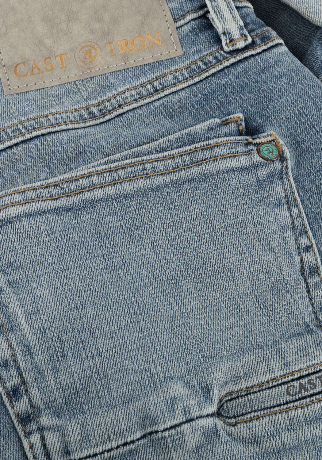 Lichtblauwe CAST IRON Jeans SHIFTBACK SHORTS BRIGHT SUN FADED - large