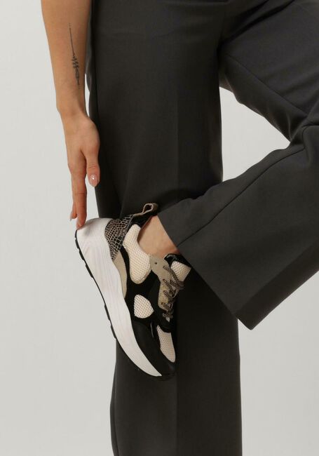 Zwarte OMODA Lage sneakers TRIANGLE Zwarte OMODA Lage sneakers TRIANGLE - large