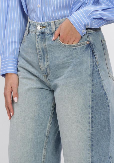 Lichtblauwe CIRCLE OF TRUST Wide jeans ROBIN DNM - large