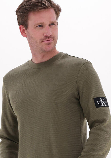 Olijf CALVIN KLEIN Sweater BADGE WAFFLE LS TEE - large