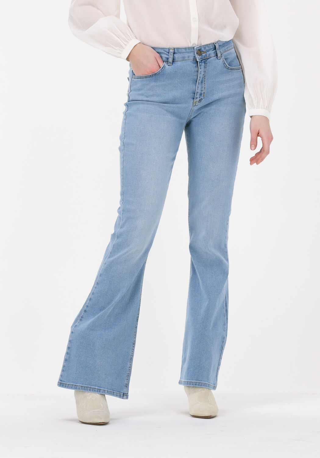 Dames Kleding voor voor Jeans voor Jeans met wijde pijp Closed Denim Flared Jeans in het Blauw 