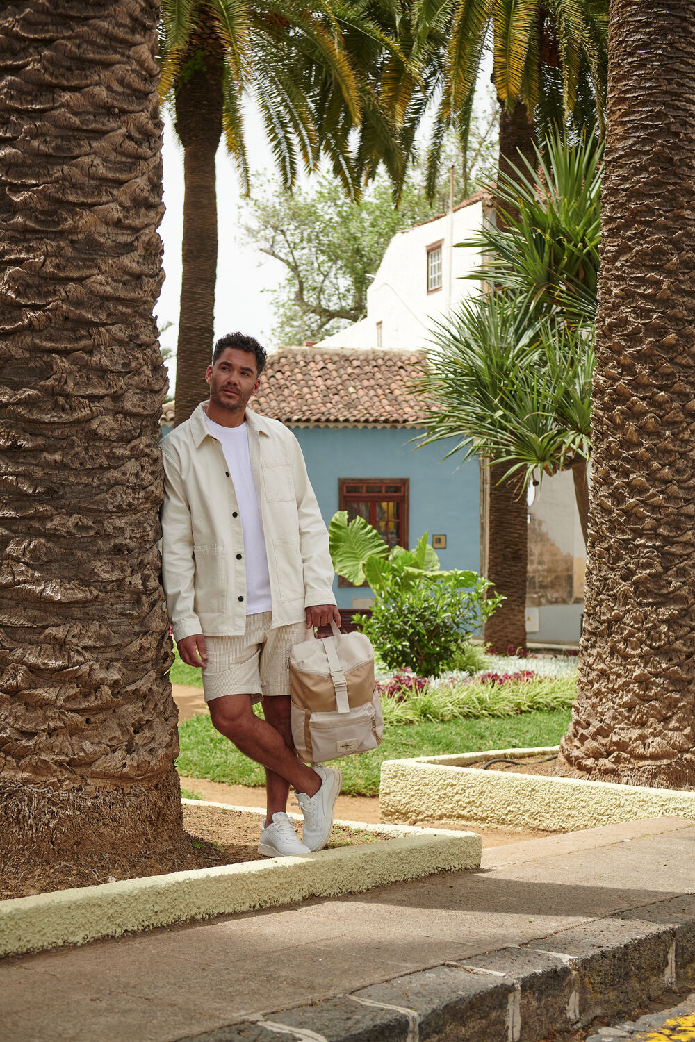 Gebroken wit ANERKJENDT Overshirt AKOSCAR TWILL OS - large