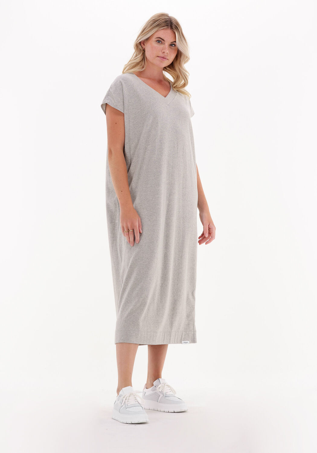 Lichtgrijze PENN INK Midi jurk S22W455LTD 1204LAB Omoda