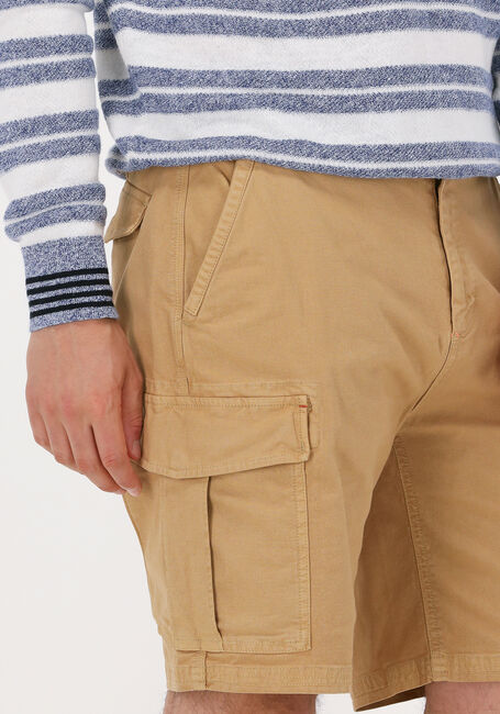 Zand SCOTCH & SODA Korte broek FAVE GARMENT-DYED CARGO SHORT - large