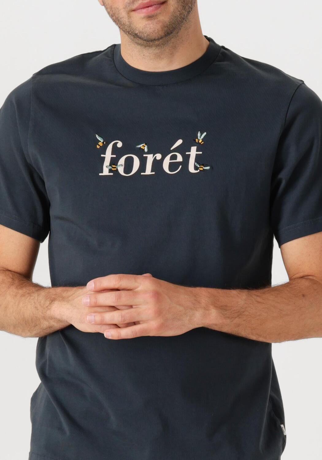 FORÉT Forét Heren Polo's & T-shirts Amber Bee T-shirt Donkerblauw