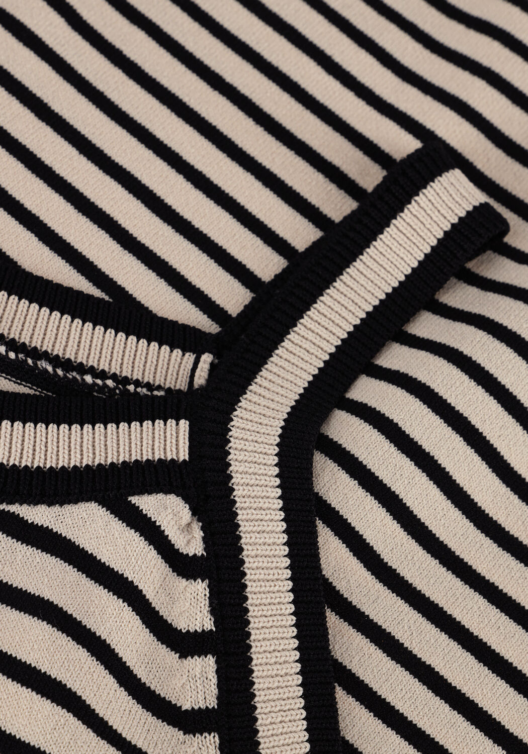 Zwarte JANSEN AMSTERDAM Top K347 SINGLET WITH STRIPES - large