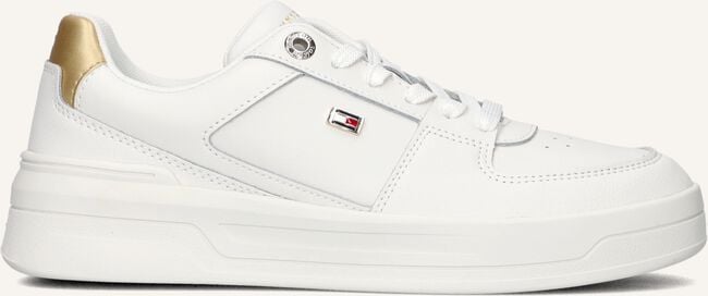 Witte TOMMY HILFIGER Lage sneakers ESSENTIAL BASKET SNEAKER Witte TOMMY HILFIGER Lage sneakers ESSENTIAL BASKET SNEAKER - large