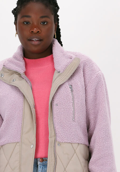 Lila MOVES Teddy jas TEDLANI - large