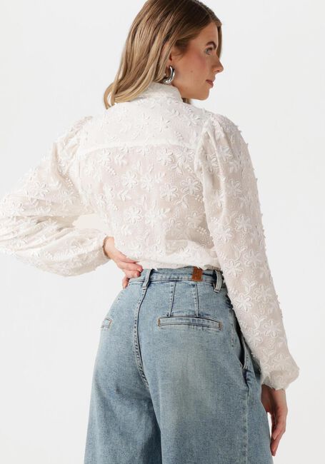 Witte AAIKO Blouses LIEN LONG SLEEVE CO 510 - large