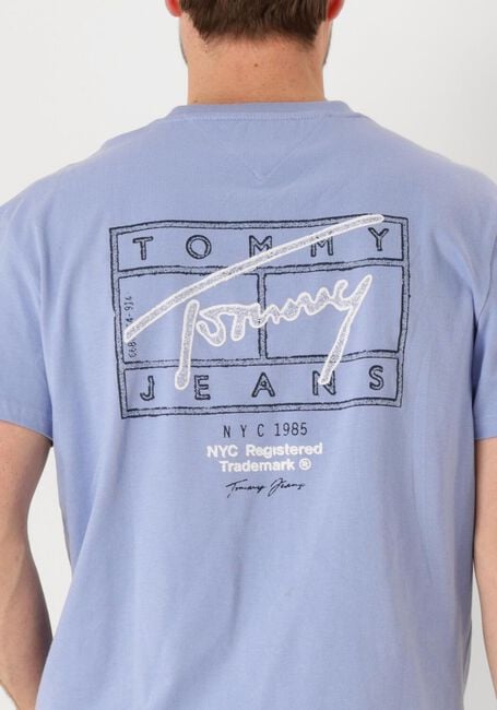 Lichtblauwe TOMMY JEANS T-shirt TJM REG SIGN SPRAY SS T EXT - large