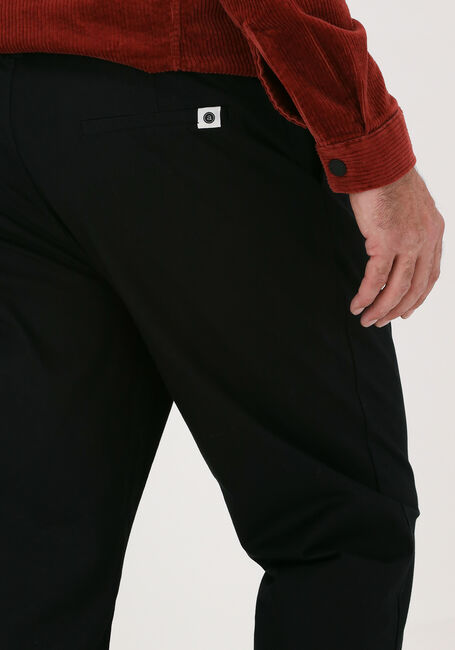 Zwarte ANERKJENDT Chino AKJULIUS COTTON PLEAT PANT - large