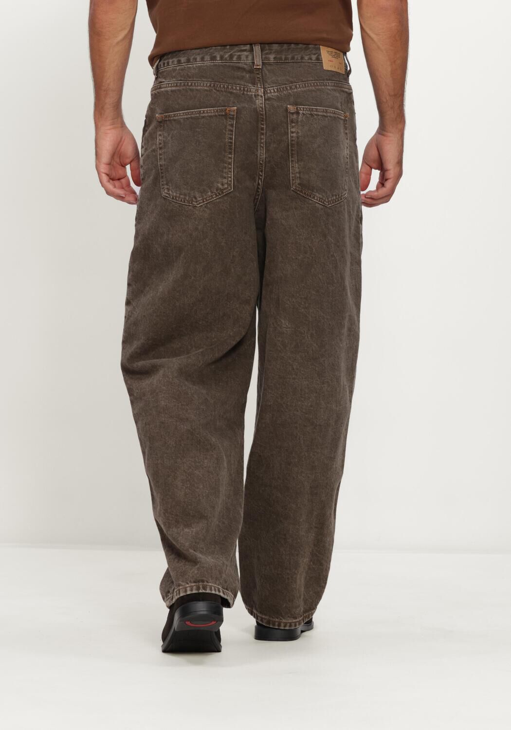 Bruine AMERICAN VINTAGE Barrel jeans OSHOW-B - large