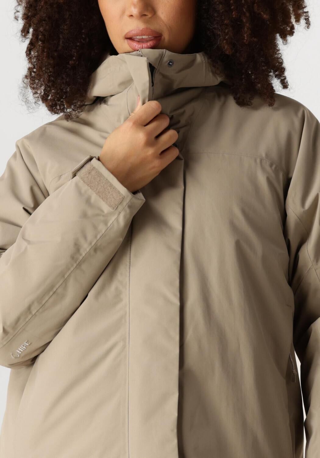 PEAK PERFORMANCE Dames Jassen W Treeline Insulated Park Beige