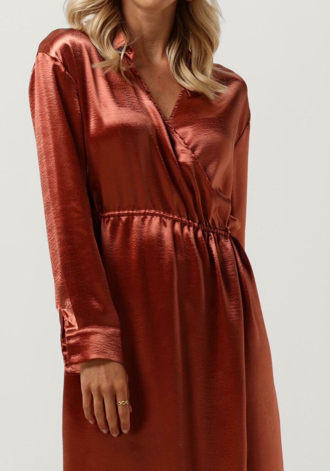 Koperkleurige jurk best sale