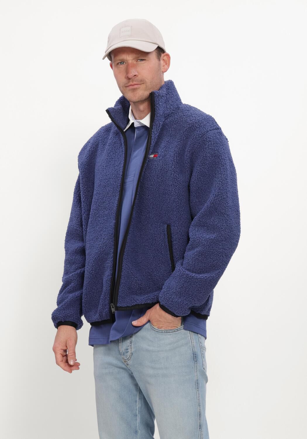Blauwe TOMMY JEANS Vest TJM RLX BADGE ZIP-THRU TEDDY EXT - large