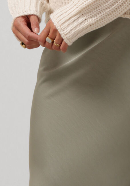 Groene NEO NOIR Maxirok VICKY HEAVY SATEEN SKIRT - large