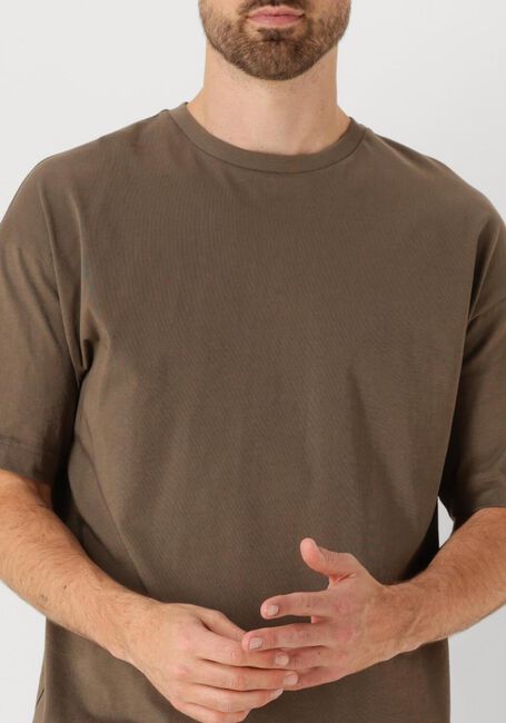 Olijf DRYKORN T-shirt KAYRO 520198 - large