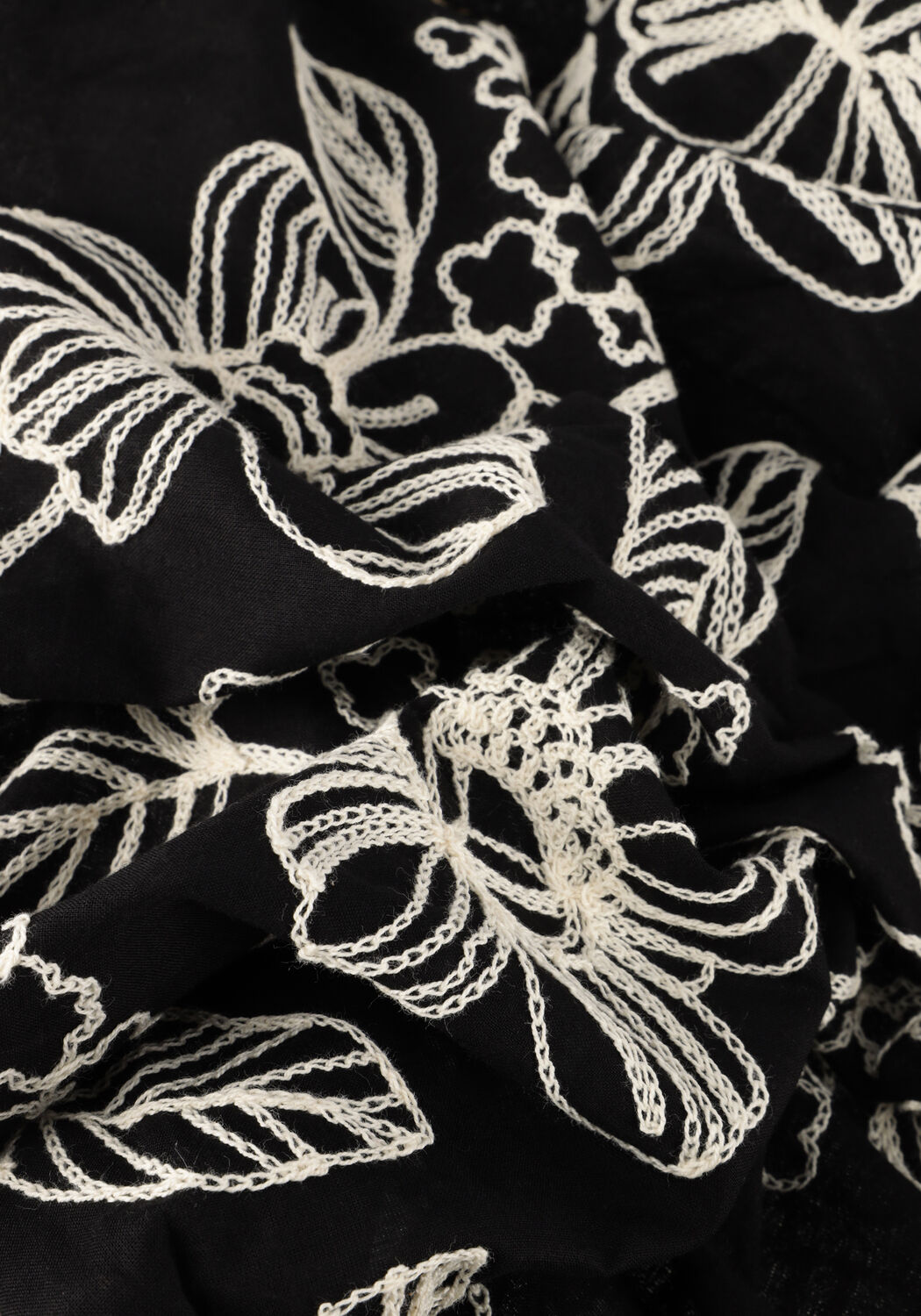 Zwarte JANSEN AMSTERDAM Blouses WGE722 EMBROIDERED BLOUSE 3/4 PUFFED SLEEVE - large