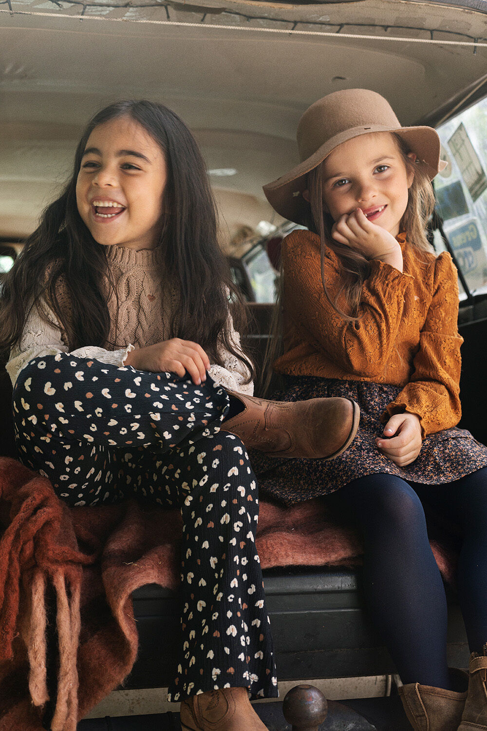 Zwarte LOOXS Flared broek 2231-7615 - large