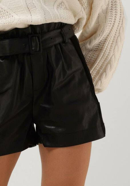 Zwarte COLOURFUL REBEL Broeken LOUAS VEGAN LEATHER HIGHWAIST SHORT - large