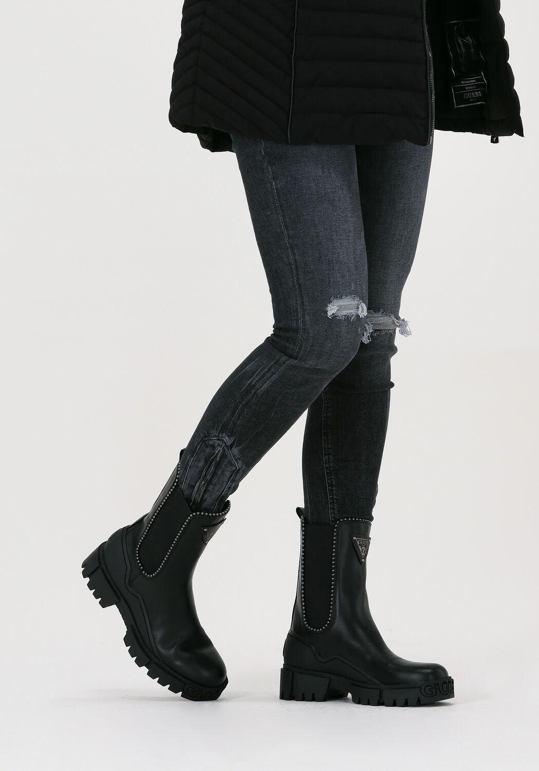 Zwarte GUESS Chelsea boots NAHILLA - large