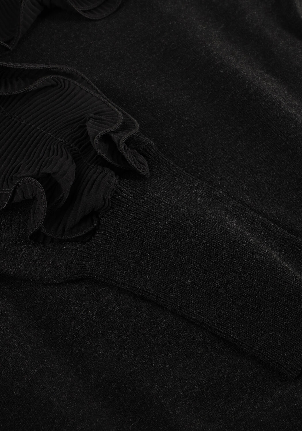 Zwarte JANSEN AMSTERDAM Trui BARBARA TRUI FN 155 LONG SLEEVE PLISSE RUFFLES - large