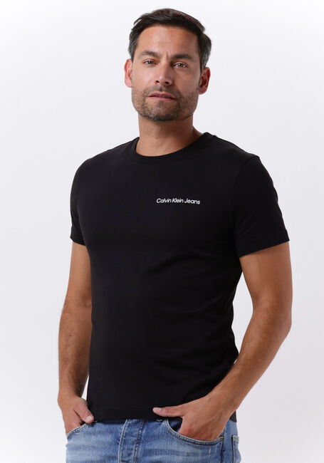 Zwarte CALVIN KLEIN T-shirt CHEST INSTITUTIONAL - large