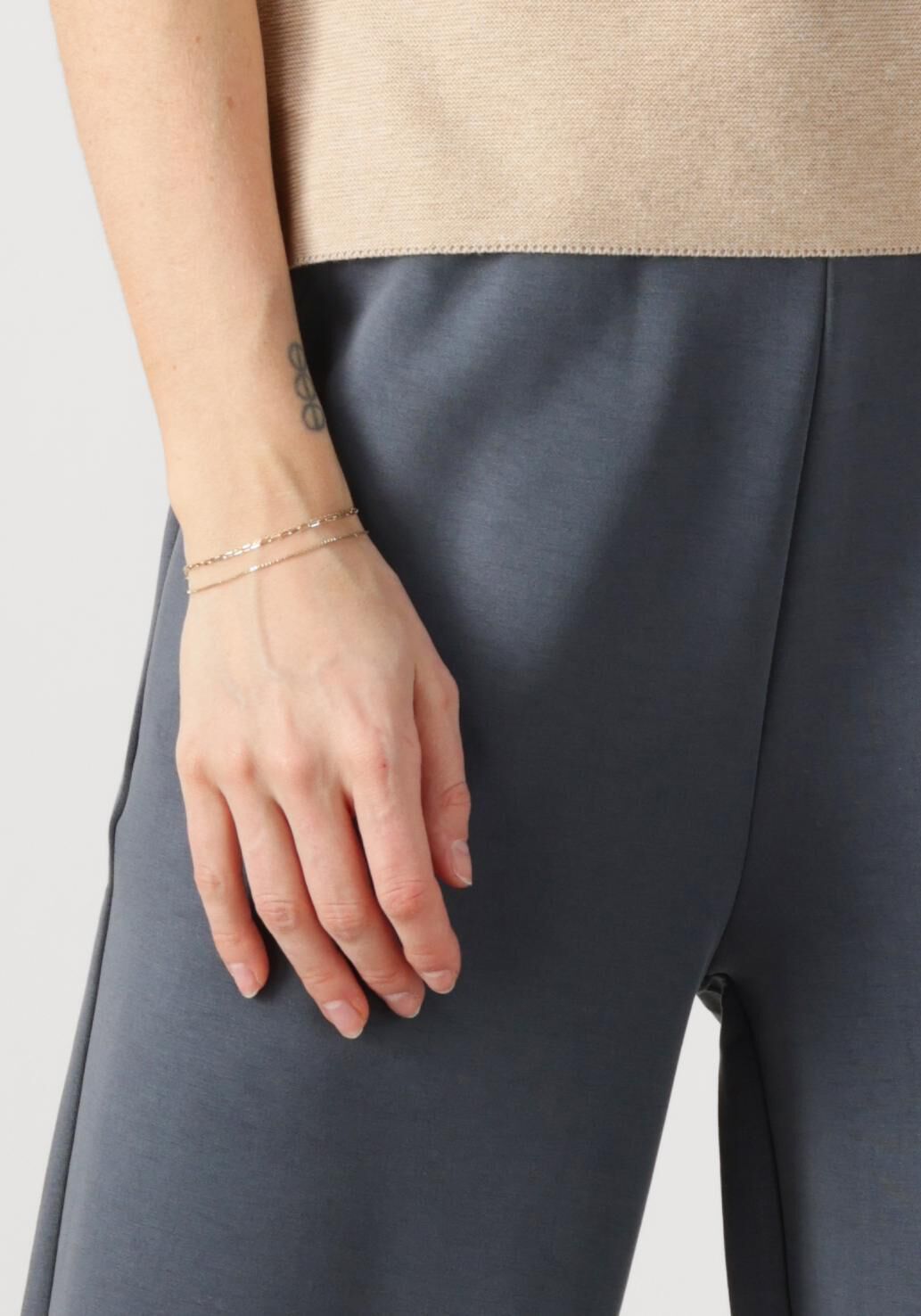ALIX THE LABEL Dames Broeken Ladies Knitted Flowy Side Slit Pants Donkergrijs