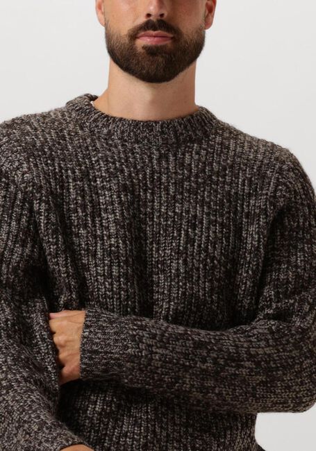 Bruine ANERKJENDT Trui AKSUNE HEAVY CREW KNIT - large
