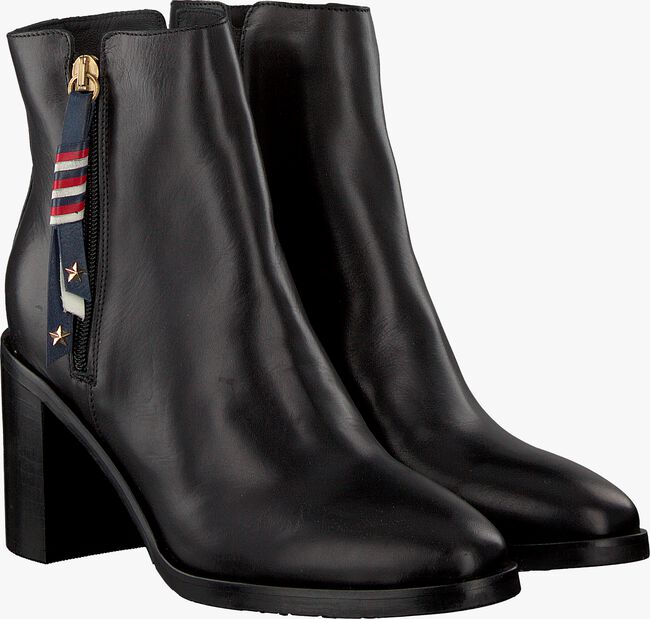 TOMMY HILFIGER CORPORATE TASSEL HEELED BOOT - large