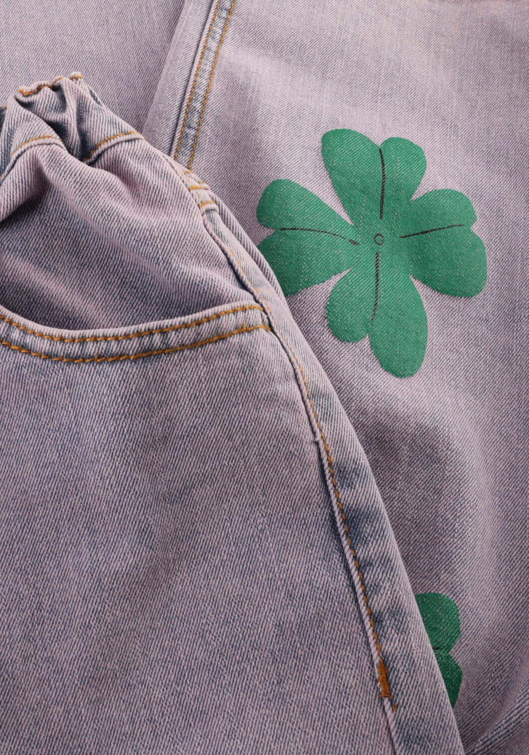 Lichtblauwe Jelly Mallow Wide jeans LUCKY CLOVER DENIM PANTS - large