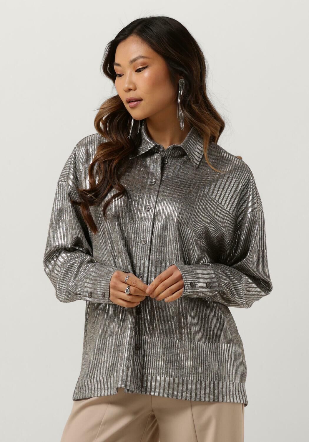 ALIX THE LABEL Dames Blouses Ladies Knitted Foil Blouse Zilver