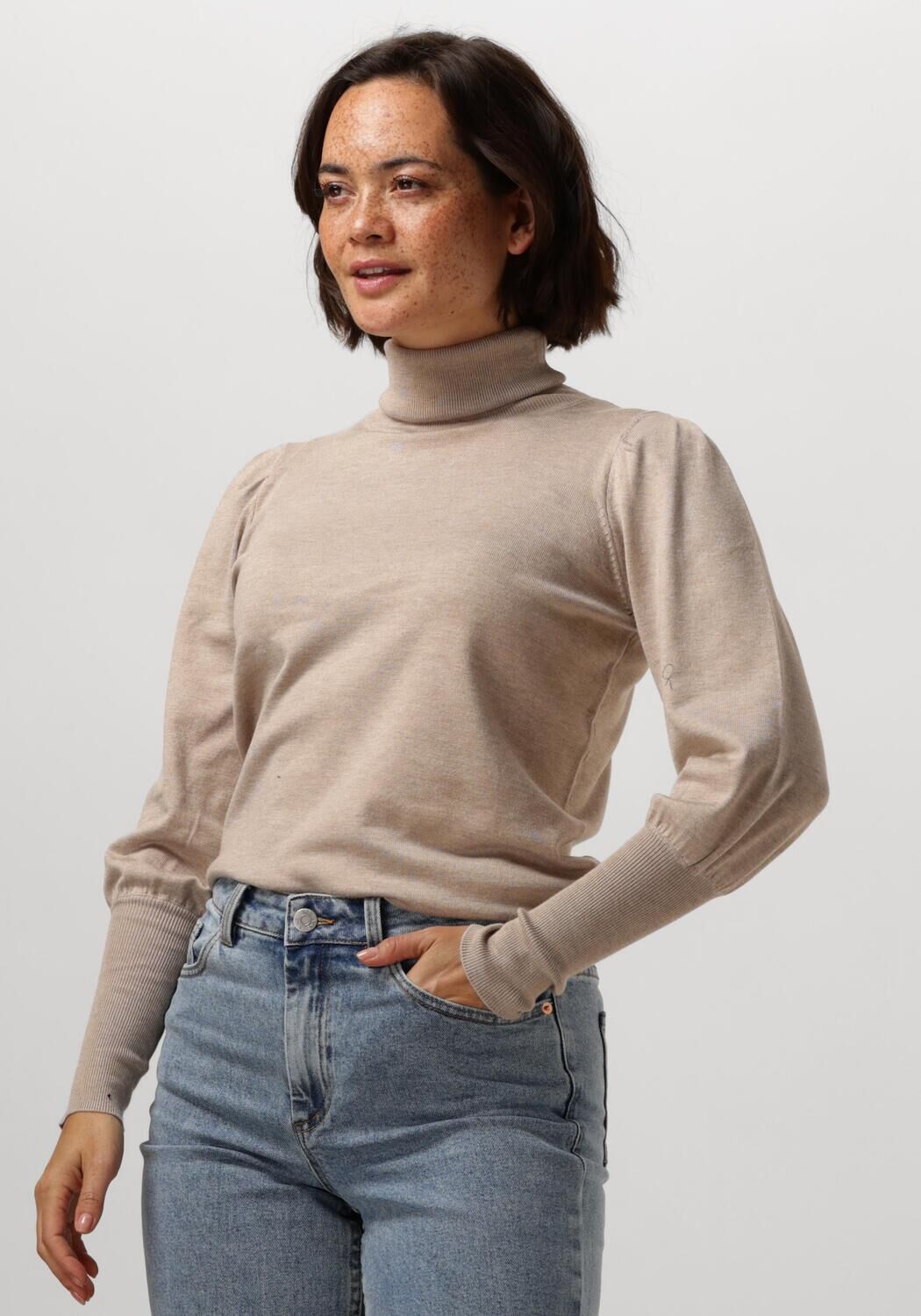 NOTRE-V Dames Truien & Vesten Basic Knit Blouse Beige