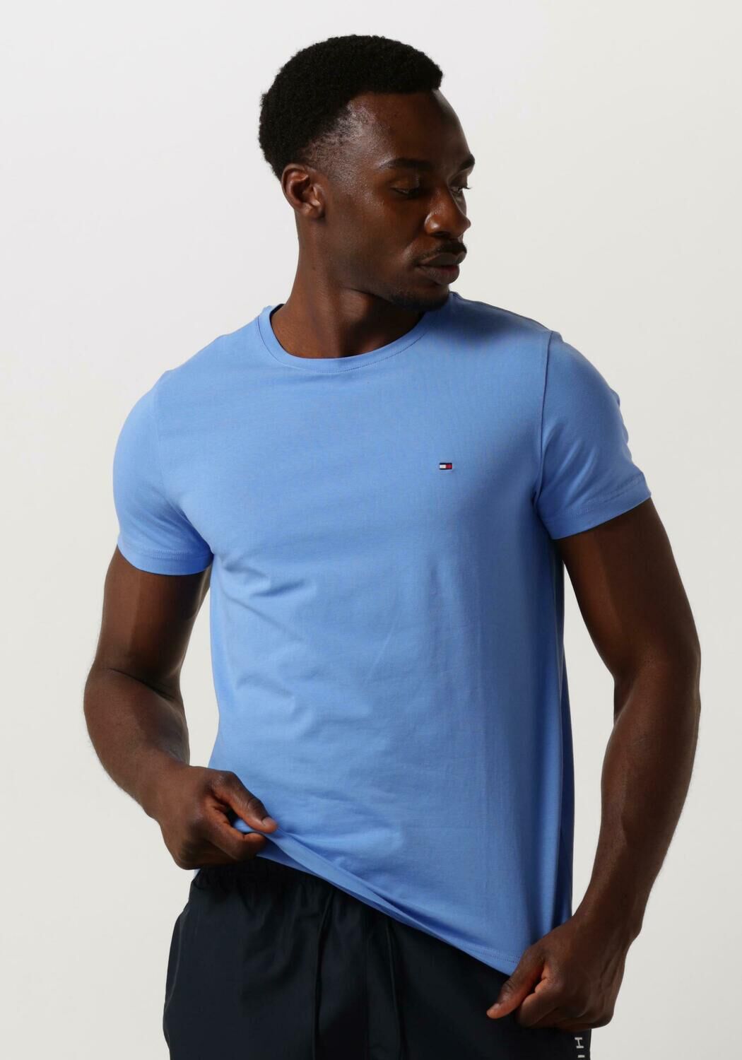 Blauwe TOMMY HILFIGER T shirt STRETCH SLIM FIT TEE Omoda