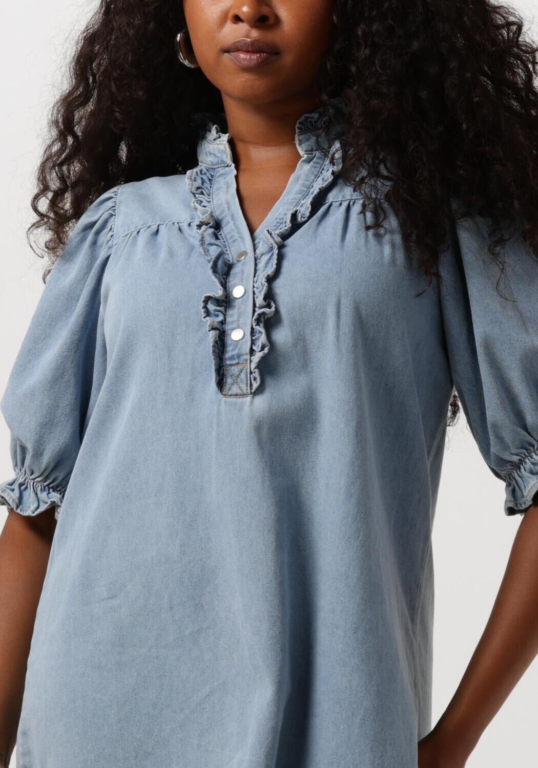 NEO NOIR Dames Jurken Alma Denim Dress Lichtblauw