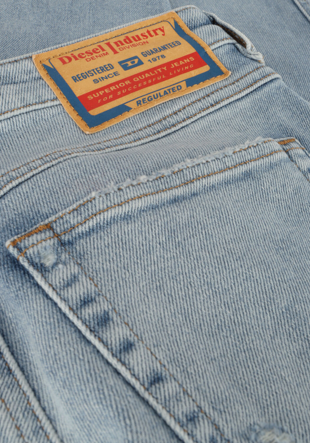 Lichtblauwe DIESEL Slim fit jeans 2015 BABHILA - large