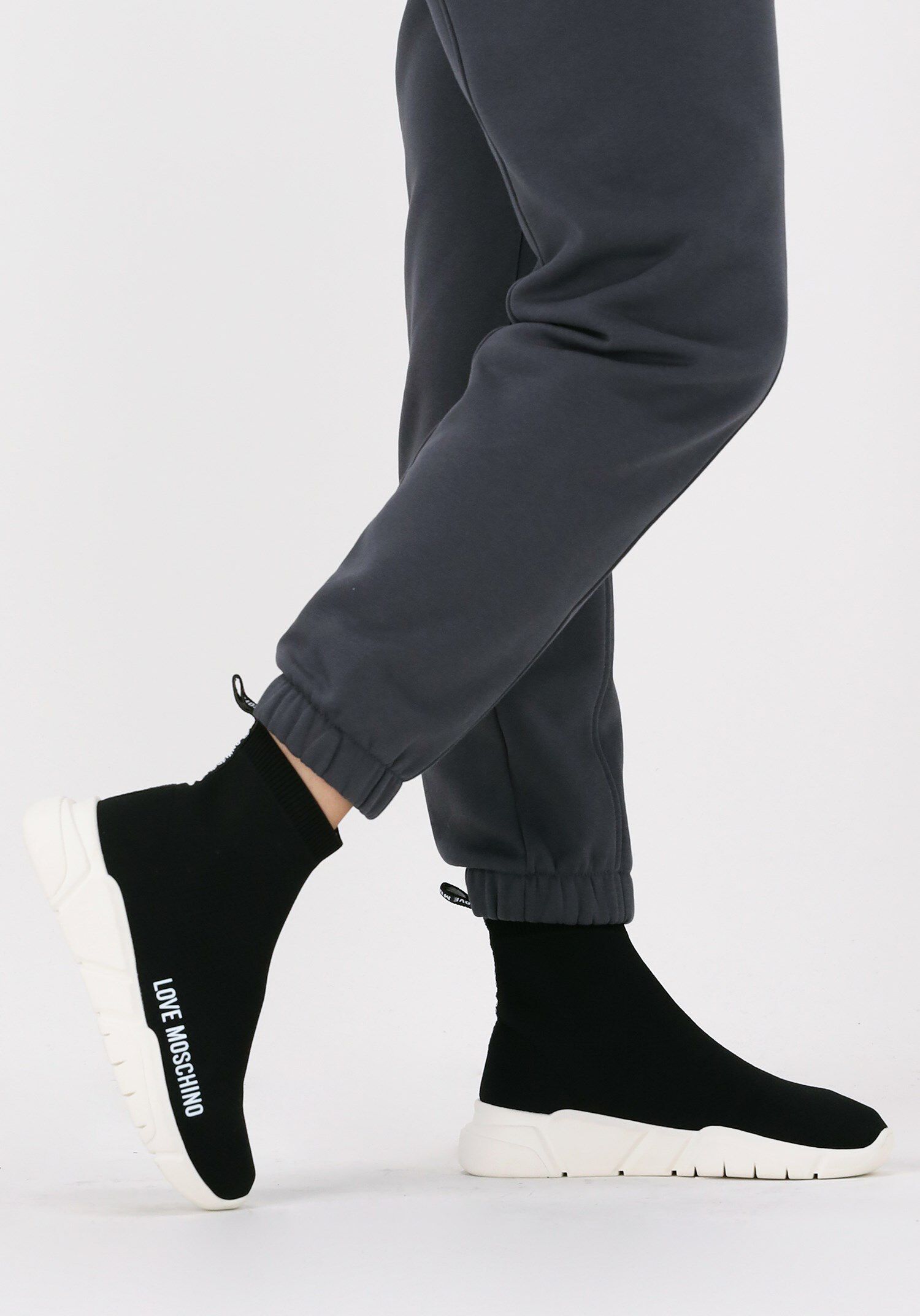 Zwarte LOVE MOSCHINO Hoge sneaker JA15343G0D | Omoda