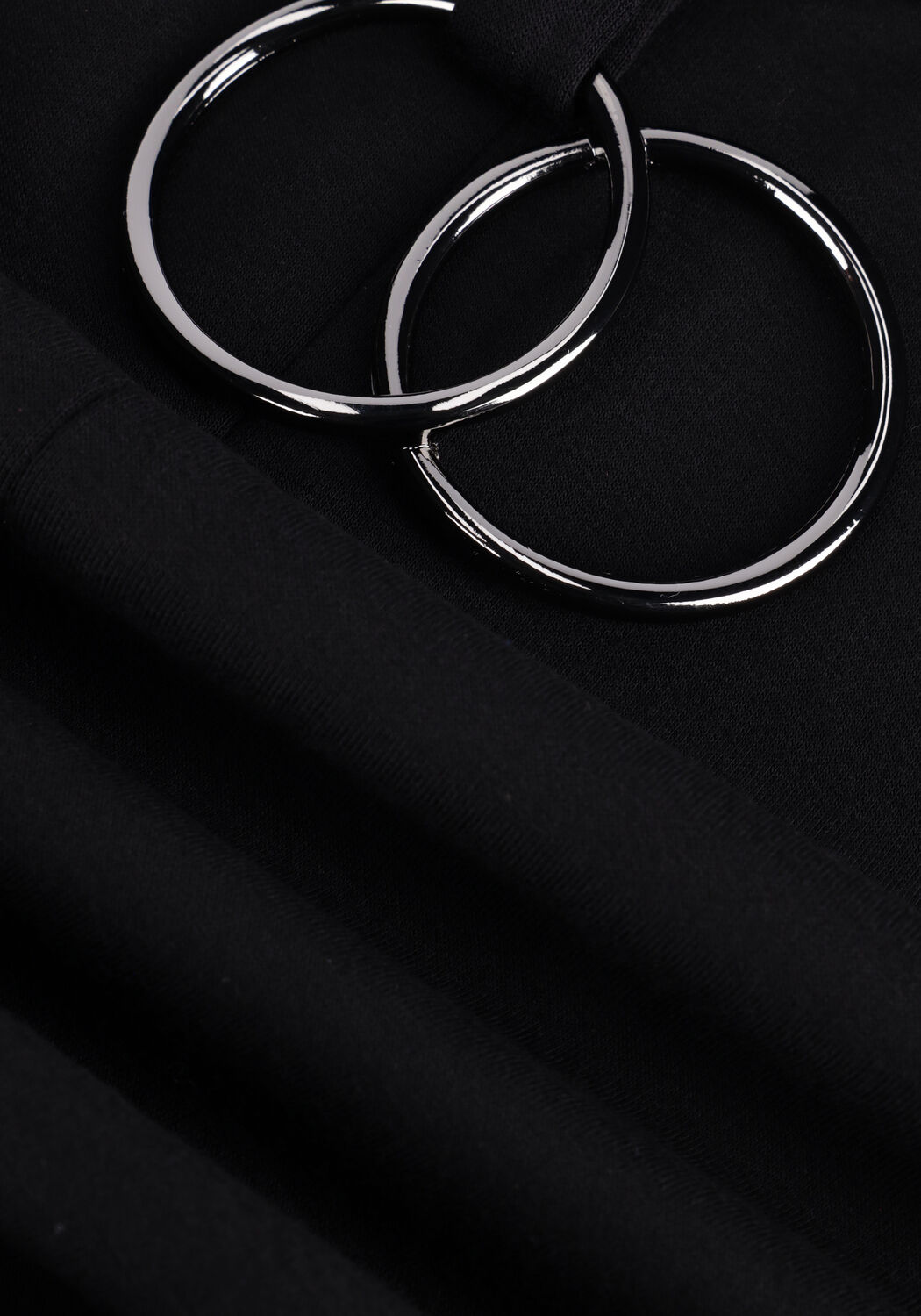 Zwarte ANA ALCAZAR T-shirt TOP RING REACH COMPLIANT - large