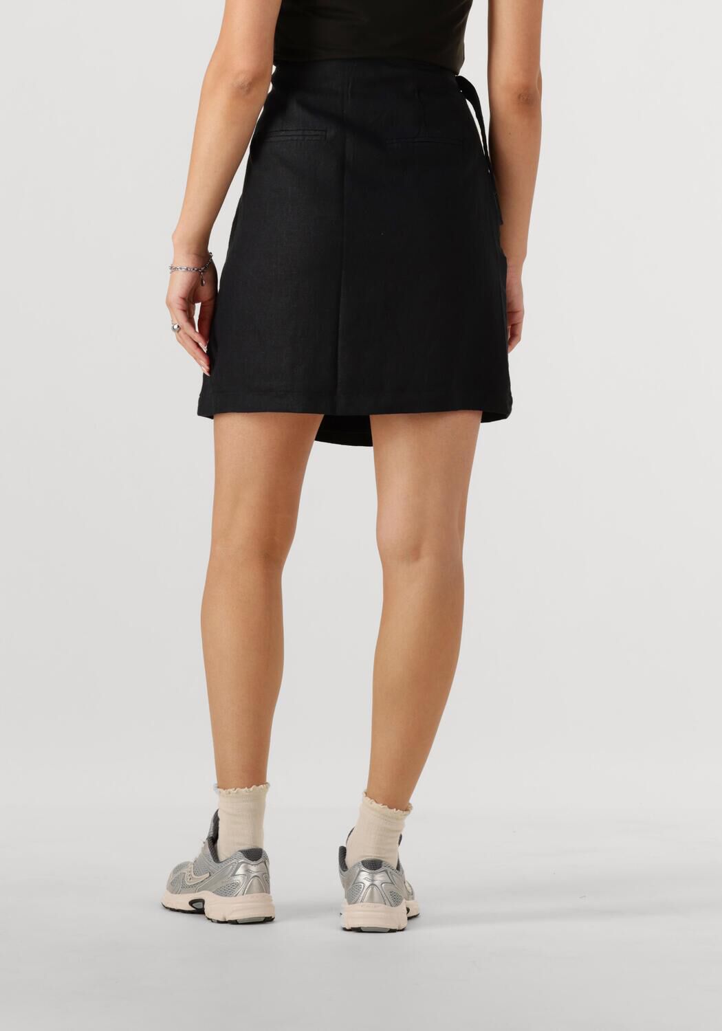 ROUGE EDIT Dames Broeken Rousummer Hw Short Skirt Zwart