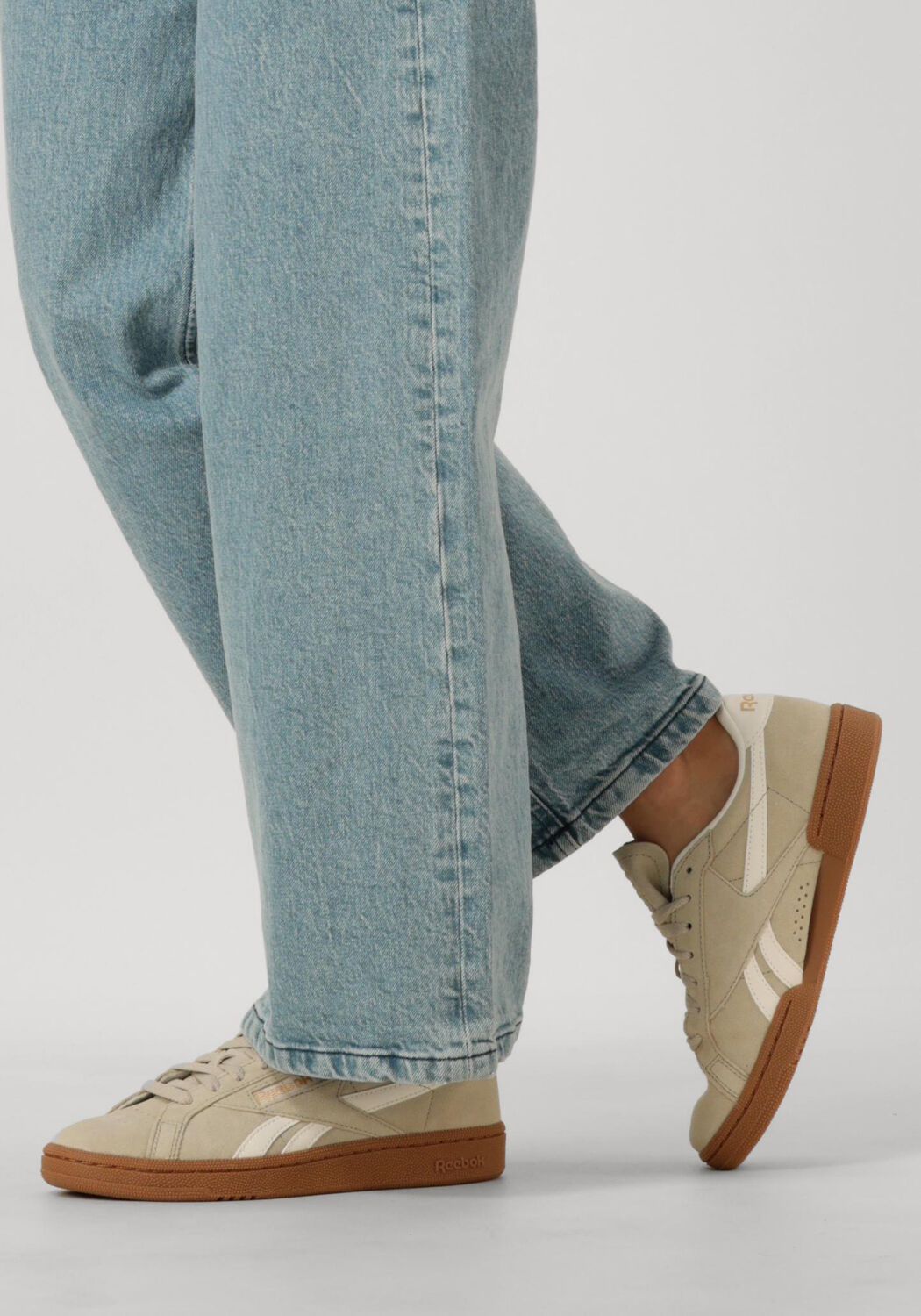 Beige REEBOK Lage sneakers CLUB C GROUNDS - large