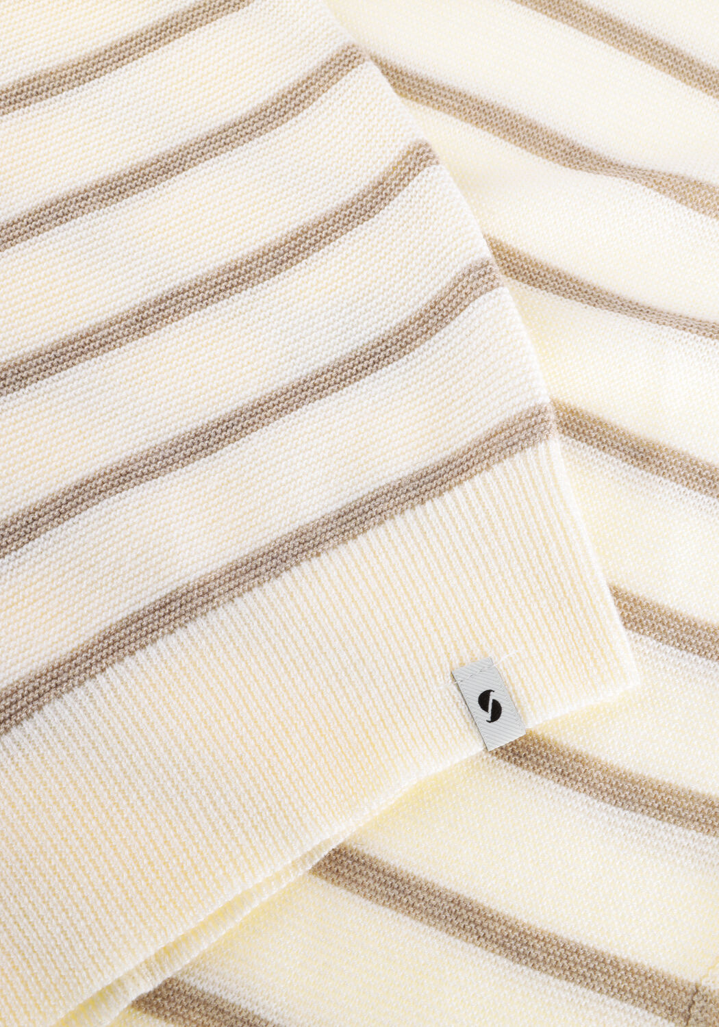 Creme SIMPLE Top SHORT SLEEVE TOP - large