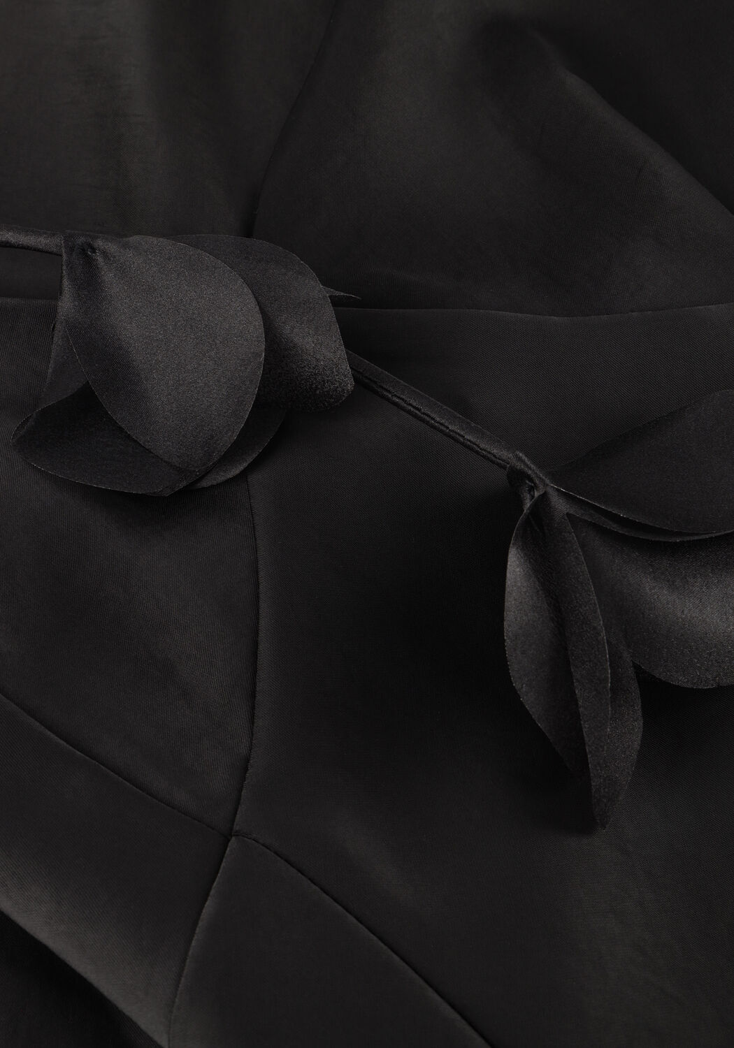 Zwarte NEO NOIR Maxi jurk COLLY HEAVY SATEEN DRESS - large