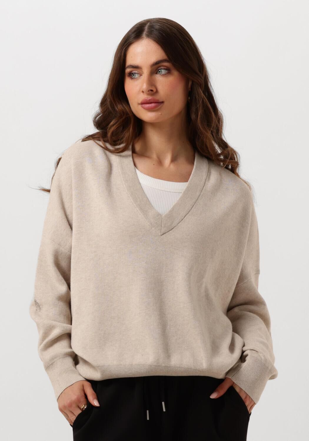 Taupe kleurige trui dames 2025