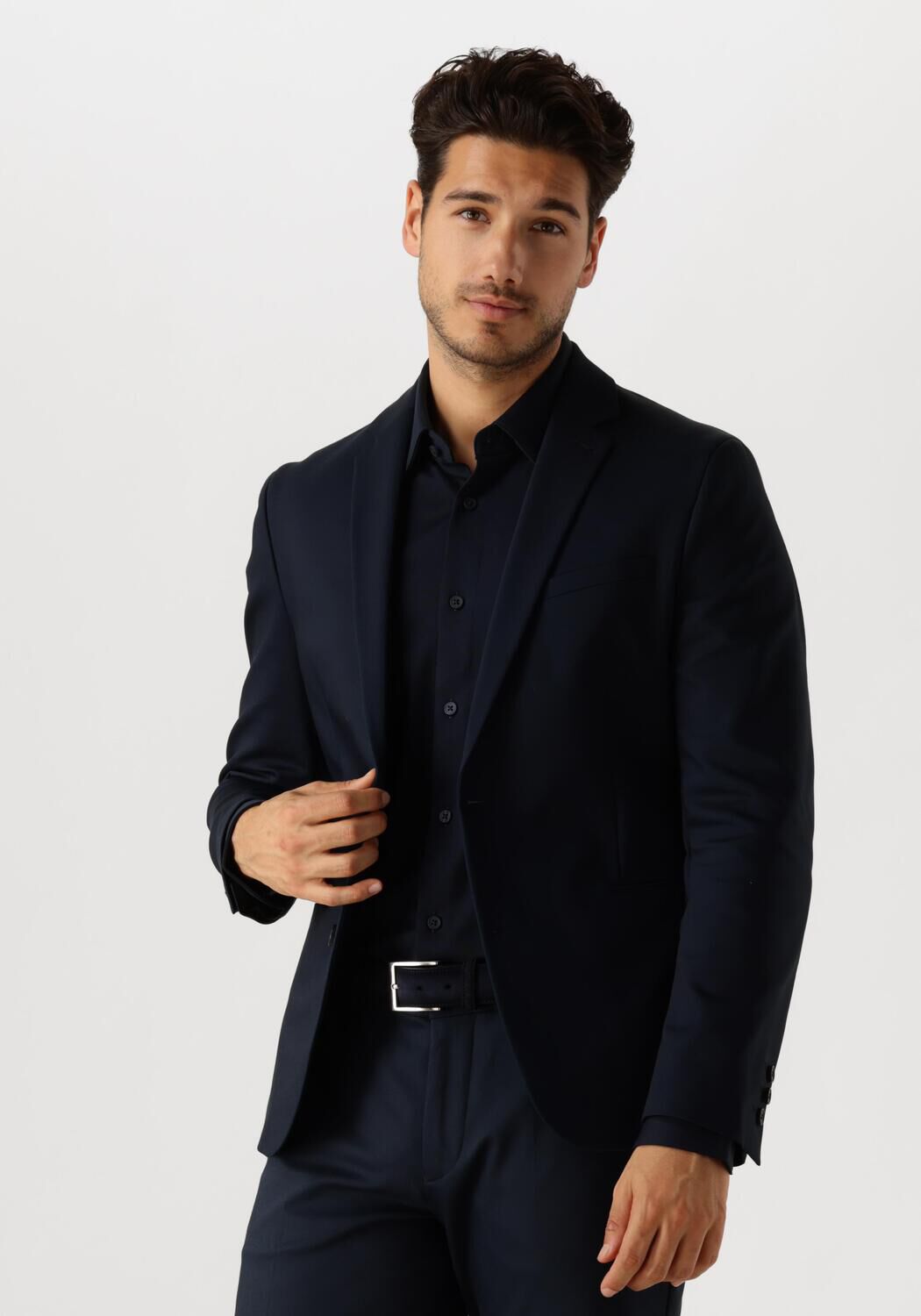 Omoda mannen outlet